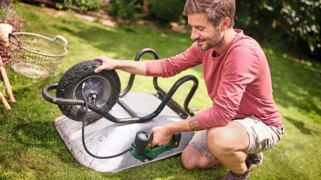 Bosch Akku-Luftpumpe UniversalPump 18V | Ohne Akku OhneLadegerät