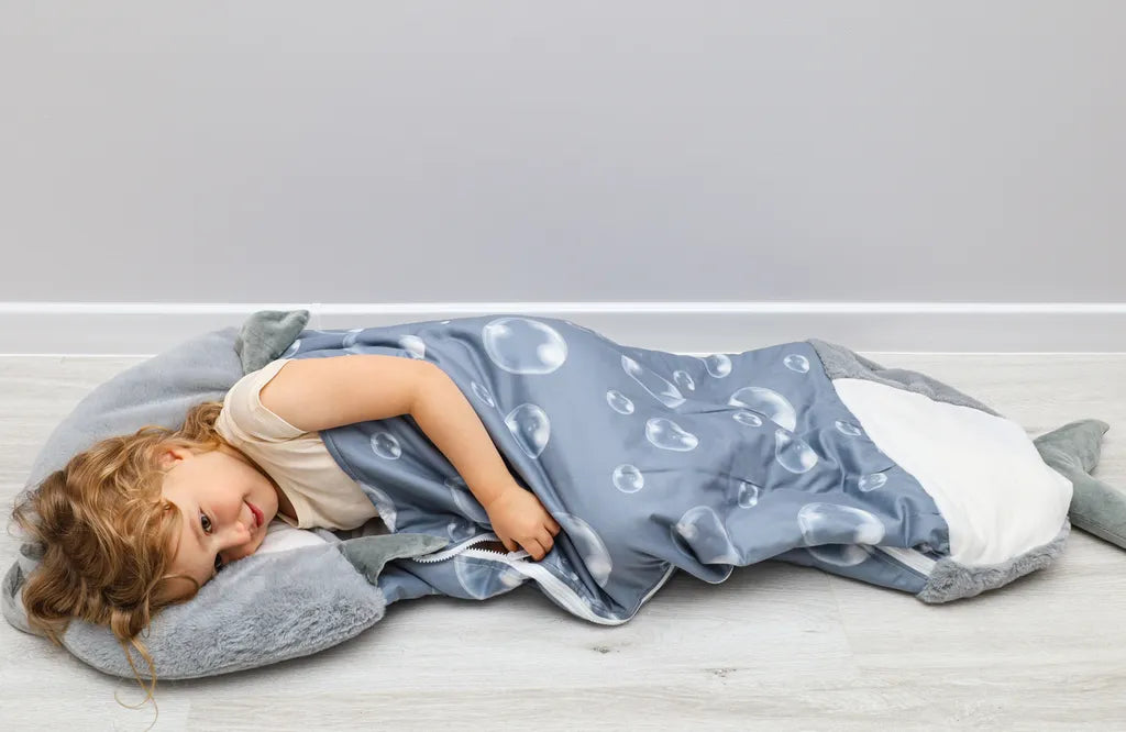  Kinderschlafsack Mit Kissen Indoor - Kuscheltier Schlafsack Für Kinder Kuschelschlafsack 135x50 Cm Grau Hai