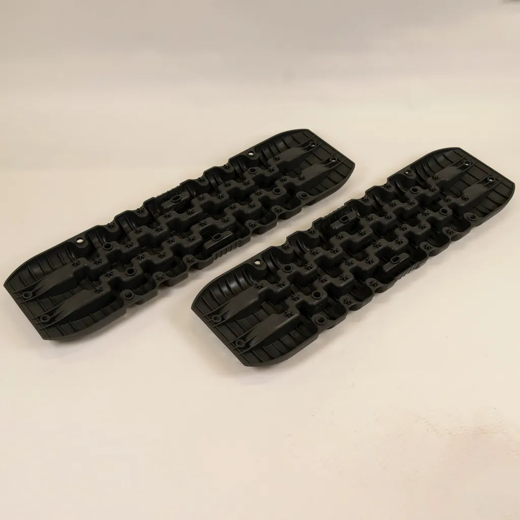  2x Recovery Boards Bergeboards Sandbleche Anfahrhilfe Offroad Gripmatte Grau