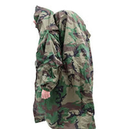  HELSPORT Fjellduk Pro - Poncho, Plane, Biwacksack Und Schutzunterkunft In Einem, Farbe:forest Camo