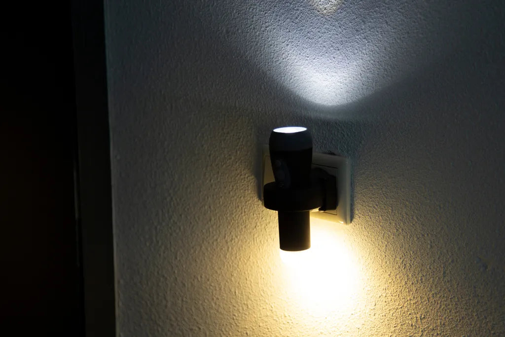  Alecto Taschenlampe ATL-110ZT LED Aufladbar Sw
