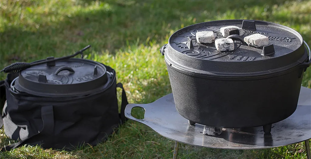  Petromax Feuertopf Ft4.5 - Dutch Oven - Gusstopf - Mit Füßen - Mit Henkel - 3,5L - 2-5 Personen