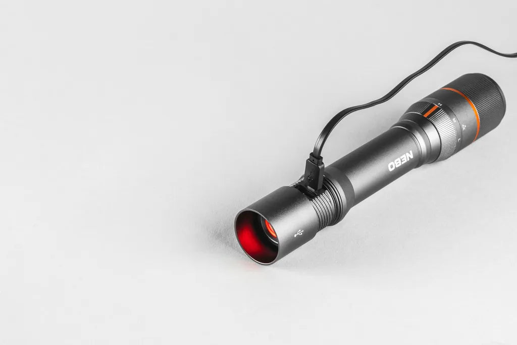 Herbertz Messer Solingen NEBO LED DAVINCI 2000 Taschenlampe Mit 2000 Lumen Anthrazit